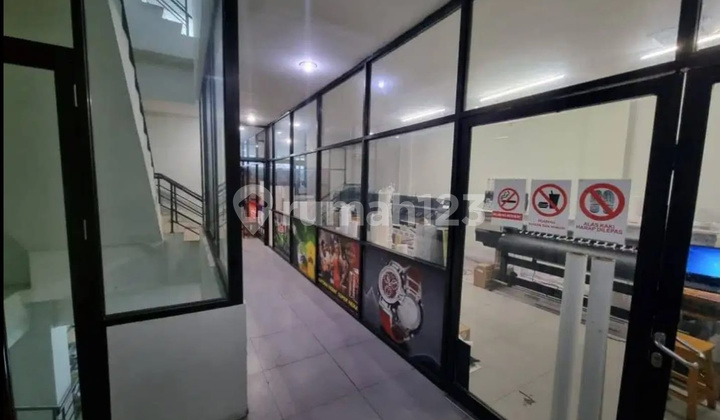 Affordable Price - Ready-to-Occupy Shophouse on Pluit Raya, North Jakarta 2