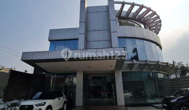 Terjual Cepat Gedung Kemang Jakarta Selatan