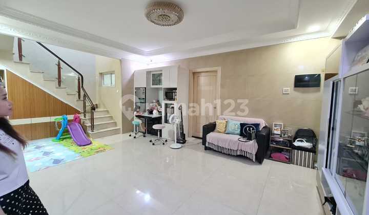 Harus Terjual Rumah 2,5lantai Siap Huni Pik Jakarta Utara