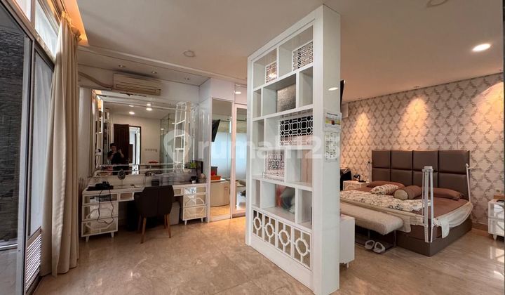 For Sale Quick Luxury 3-Storey Beach Mansion in Pantai Mutiara, North Jakarta 2