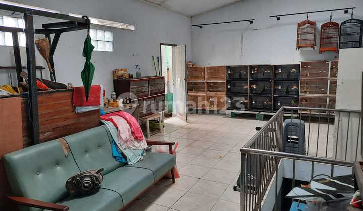 Rumah dengan Lokasi Strategis di Kopo Permai