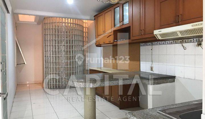 For Sale Rumah Tinggal Terawat Dan Siap Huni di Singgasana 1