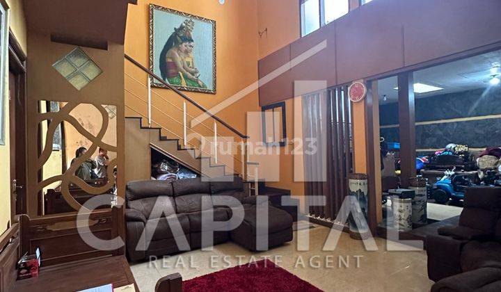 Turun Harga Rumah Tinggal 2 Lantai Bonus Kost Kostan di Cipaku 1