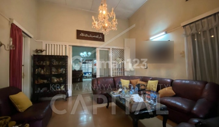 Rumah Lama Terawat Lokasi Strategis di Sayap Sukajadi Rumah Lama Terawat Lokasi Strategis di Sayap Sukajadi