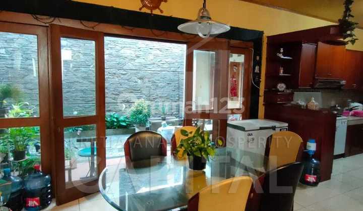 Very Complete Fully Furnished House in Pasteur Wing Near BTC Mall, Maranatha University, and Pasteur Toll Road 2