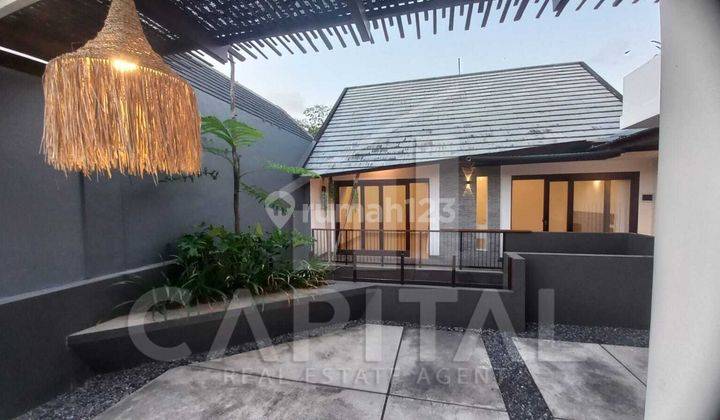 Villa Minimalis Modern Dengan Konsep Terbuka di Kawasan Jimbaran Bawah  1