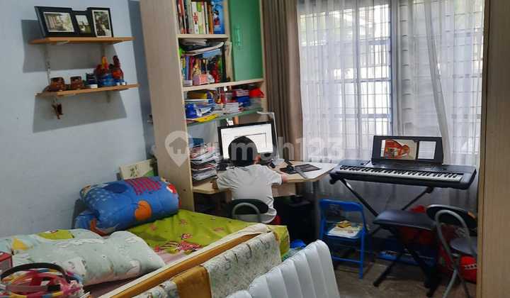 Rumah dengan Lokasi Strategis di Kopo Permai 2