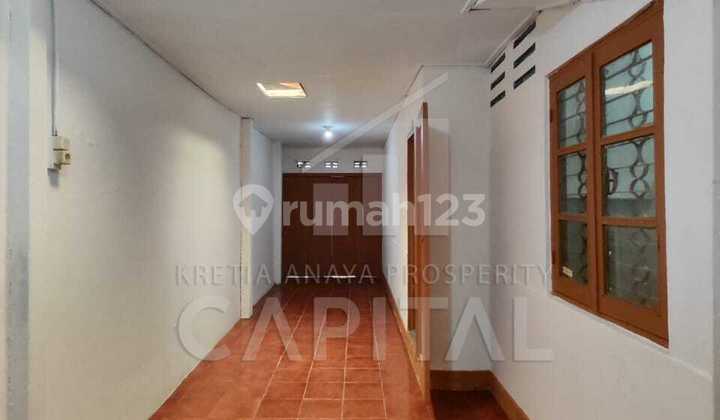 Ready-to-Occupy Residential House in a Strategic Location in Sayap Pajajaran, Bandung Ready-to-Occupy Residential House in a Strategic Location in Sayap Pajajaran, Bandung