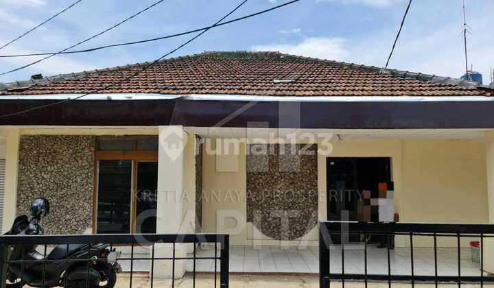 Rumah Strategis Siap Huni di Holis Ex Tutoring Center