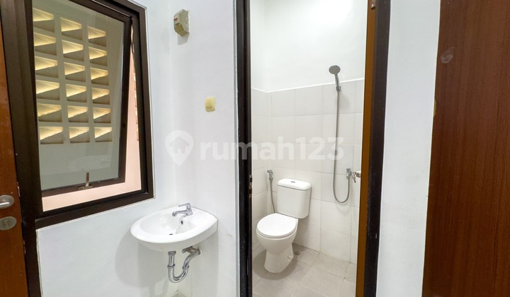 For Sale Boarding House in Matraman 100% Occupancy - East Jakarta 2