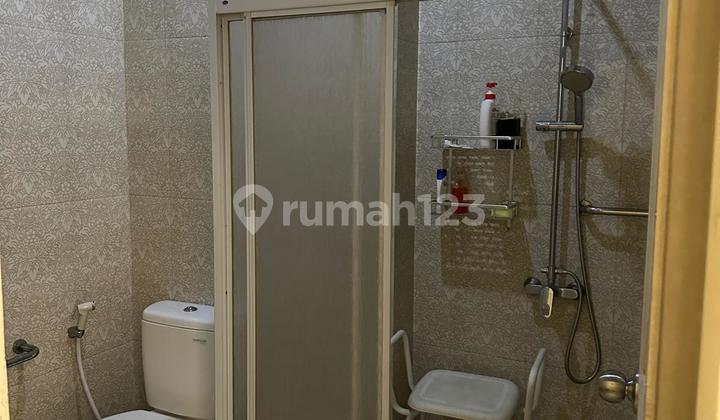 For Sale, Ready-to-Occupy House Suitable for Business in Gunung Sahari, Central Jakarta 2