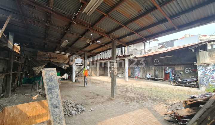 Warehouse for sale in Cipinang area, East Jakarta