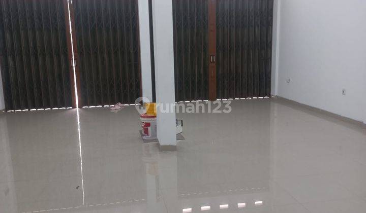 Dijual Rumah 3lantai Siap Huni di Kemayoran 2