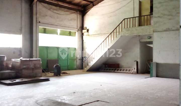 For Sale: Ex-Warehouse and Factory, Strategic Location on the Main Road in Cakung, East Jakarta For Sale: Ex-Warehouse and Factory, Strategic Location on the Main Road in Cakung, East Jakarta