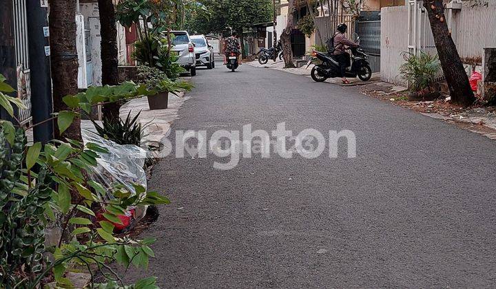 RUMAH TANJUNG DUREN JAKARTA BARAT ROW 2 MOBIL BEBAS BANJIR 2