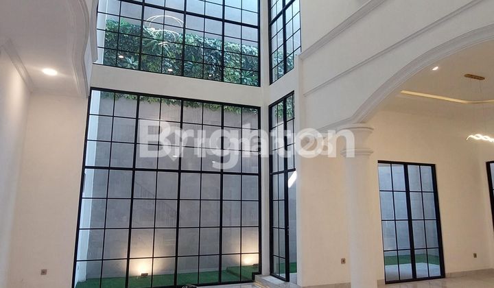 PRICE DROP!!! 3-STORY LUXURY HOUSE IN TOMANG WEST JAKARTA 2