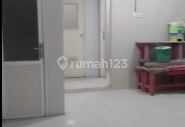 Ruko Gudang Rajawali Jalan Utama Kawasan Ramai Strategis Tengah Kota Bandung Baru Renov