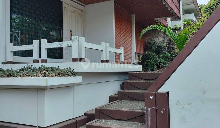 Rumah 3 Lantai Bagus Furnished Di Setra Sari Bandug 2