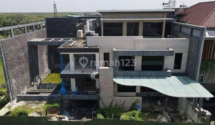 DIJUAL BANGUNAN RUMAH MEWAH SETENGAH JADI  PRIVATE POOL PAKUWON CITY 1