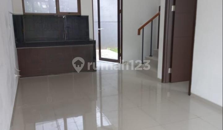 Dijual Rumah di Fortune Neo Spring Graha Raya Bintaro 2