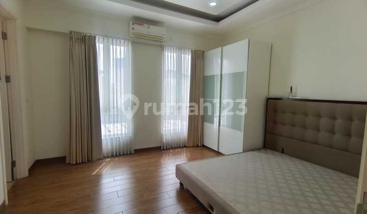 For Sale House In Leora Alam Sutera Tangerang 2