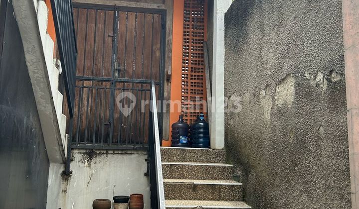 Dijual Rumah Nempel Kebayoran Bintaro 2.5m