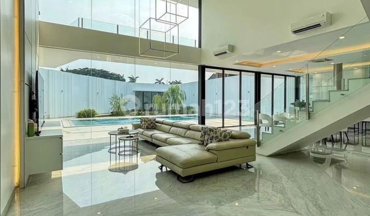 For Sale: Super Beautiful House Ready to Occupy with Rooftop in BSD Golf Hills.