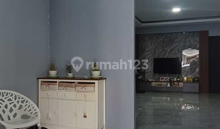 Dijual Cepat Rumah Cantik Dan Luas Di Villa Melati Mas 2