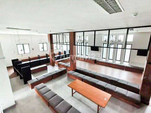 gedung 4 lg.di bawah NJOP,kebon jeruk 5