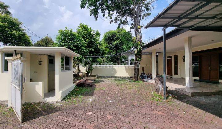 Disewakan rumah menteng mewah dan strategis 2 lantai  1