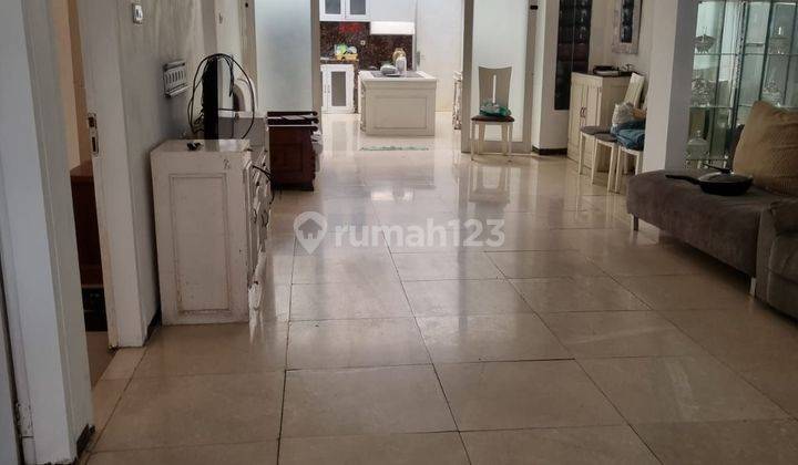 Jual di Rumah usaha Darmo baru Barat 207 m SHM, 7 M  1