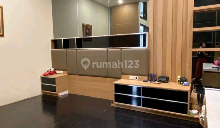 Dijual Rumah Di The Mansion , Pakuwon Indah, 540m2, 15 M 2