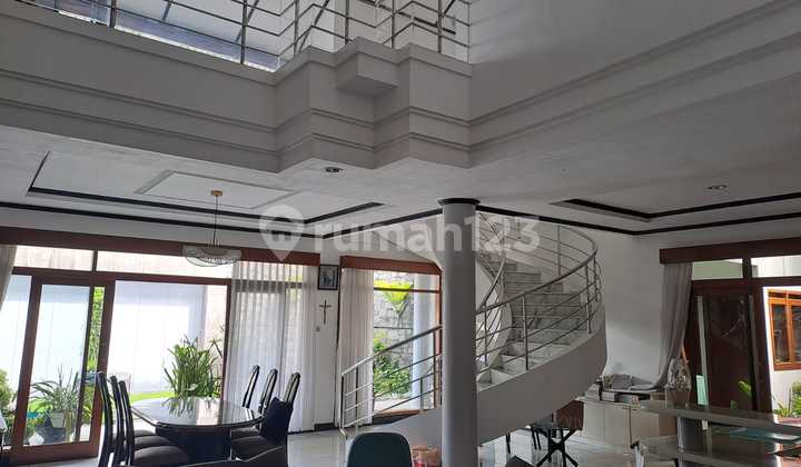 Rumah Asri Dan Sejuk Halaman Luas Di Sayap Sukajadi 2