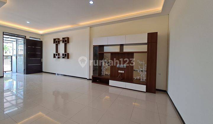 Disewakan Rumah baru renov semi furnished di Jl. Mekar pesona Semi Furnished 2 Lantai 1