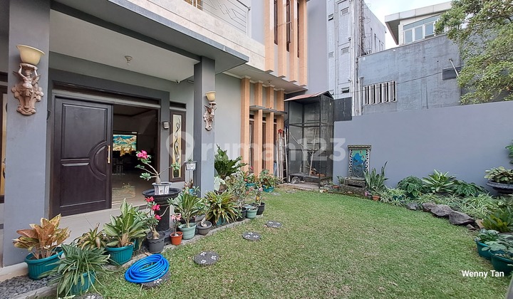 Dijual rumah komp. Mekar wangi/singgasana cocok untuk kantor/gudang