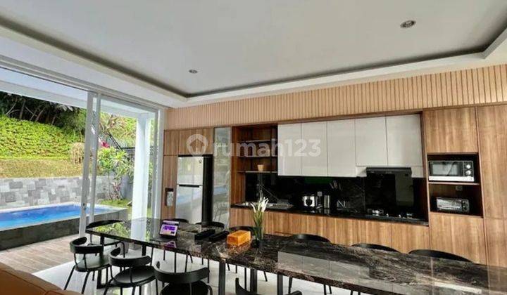 Rumah villa cantik di dago pakar dengan kolam renang full furnish 2