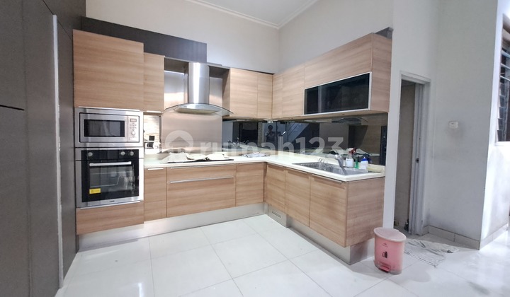 Rumah Mewah Full Furnished Di Komplek Elite Batununggal Indah Cocok Untuk Rumah Dinas 2