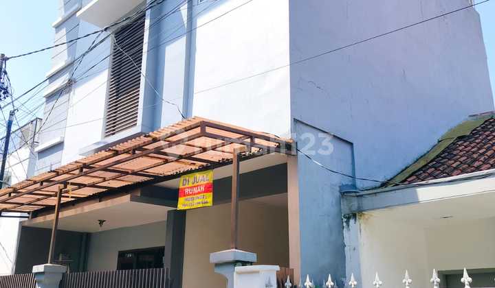 Rumah Di Babakan Jeruk Dekat Maranatha Dan Tol Pasteur
