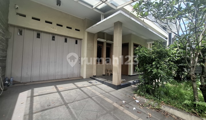 Disewakan Rumah Mewah Baru Renov di Komp Batununggal Indah 2