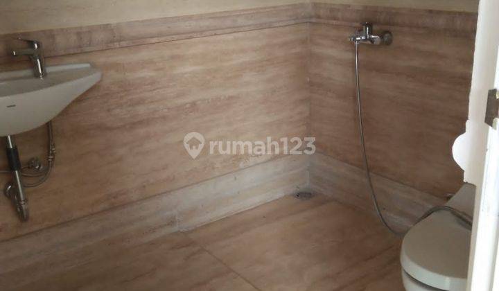 For Rent House At Senayan Kebayoran Jakarta Selatan 11