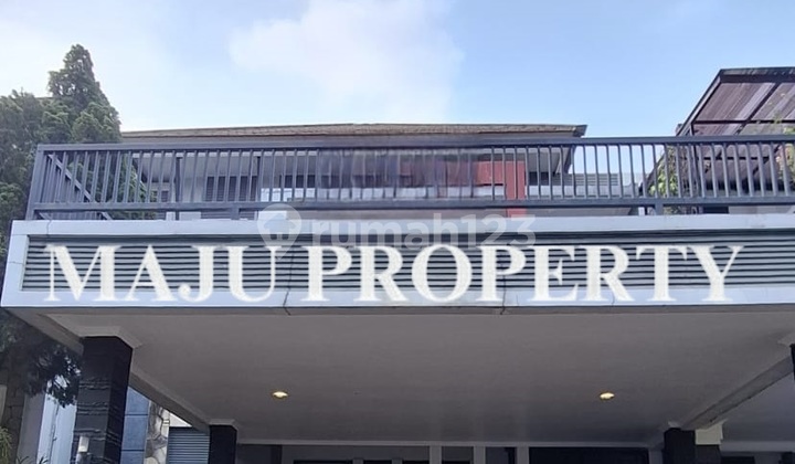 Rumah Bagus 2,5 Lantai Di Legenda Wisata Cibubur