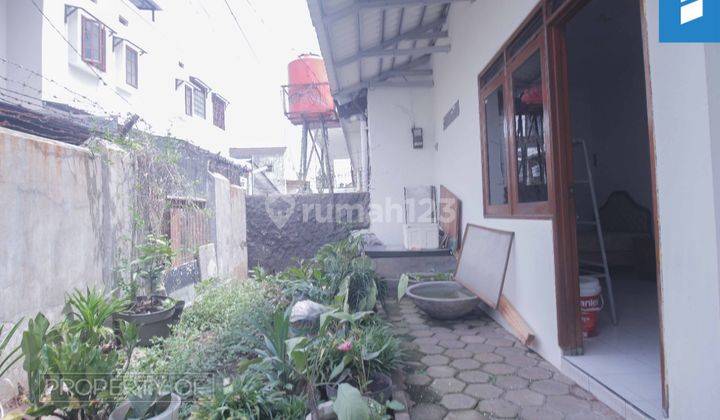 Rumah di Jl gardu jati hook  2
