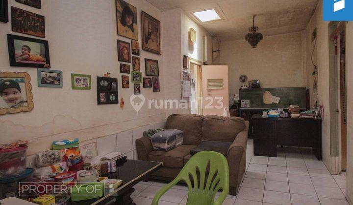 Rumah di Jl gardu jati hook  1