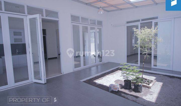 Rumah di Taman holis indah Baru