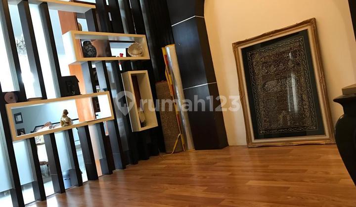 Beautiful House Wing Turangga