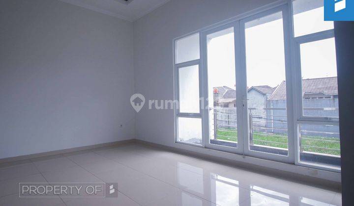 Rumah 2 Lantai Hook di Mekar Wangi Murah 2