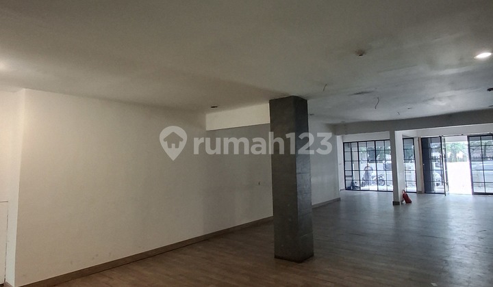 Ruang-usaha Strategis Buah Batu