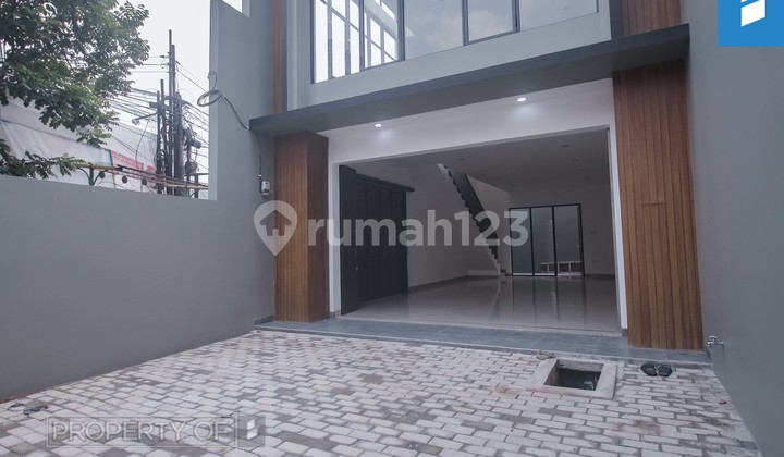 New 2.25 Floor Ruko on Main Road Gatot Subroto Hook 1