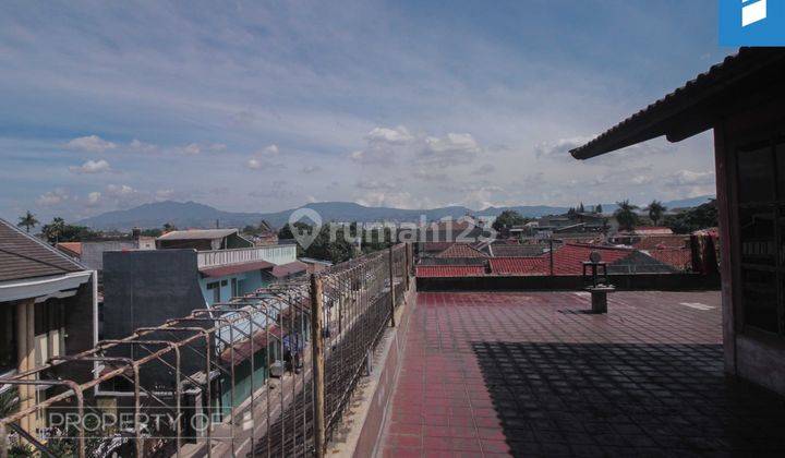 Rumah 3 Lantai Unfurnished SHM di Jl Rajawali, Bandung 2