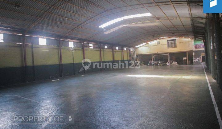 Rumah 3 Lantai Unfurnished SHM di Jl Rajawali, Bandung 1